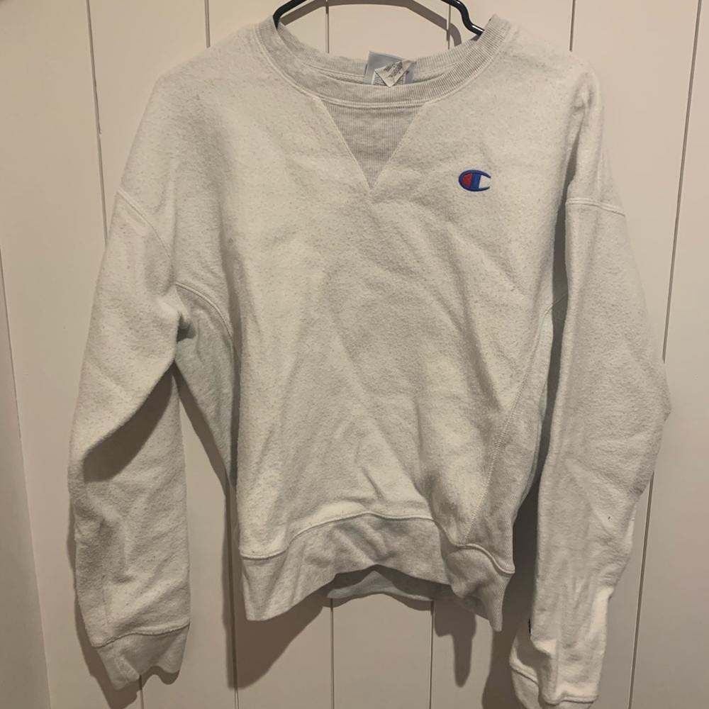 white and grey champion sweatshirt